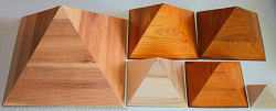 Dřevěné harmonizační pyramidy